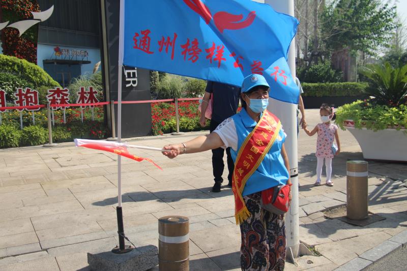 <strong>使劲操嫩逼</strong>